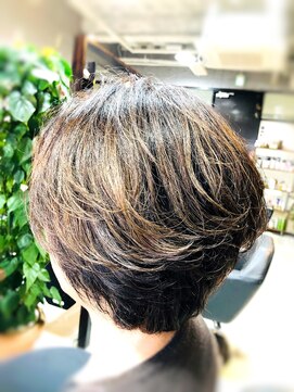 キャン 温品店(CAN) 【CAN】大人女子にオススメ！ こなれた感じのショートスタイル
