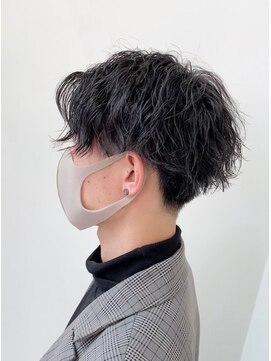 ラドンナ(LA.DONNA) センターパート×スパイラルパーマ