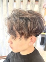 アトムス(Atoms) メンズセンターパート×パーマ