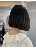 大人かわいいヘア美髪のススメ前下がりボブグレーベージュ