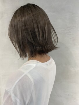 カラーアンドケアリタ(color&care Lita) ◎大人かわいい モスグレージュ×外はねボブ