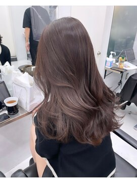 アディション 新宿(ADITION) 大人かわいいミルクティーカラーハイライトレイヤーカット[新宿]