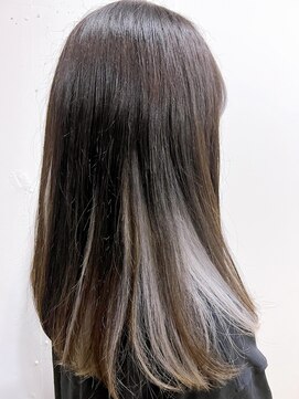 リッチアンドアンジー(RICCI&ANGIE) ブラントカットインナーカラー