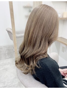 シアエミュー 新越谷店(SHEER emu) ブリーチ1回のオリーブミルクティー