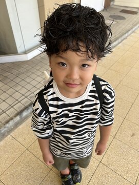 クエット デ プレジール イースタイル(COUETTE des PLAISIR e-style) キッズパーマ