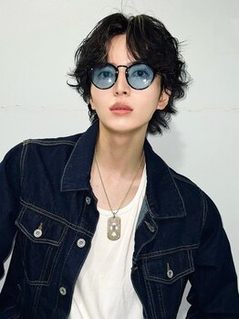 リア 大阪梅田(Ria)の写真/【メンズカット梅田★】メンズパーマ/メッシュカラーもお任せ◎再現性の高いパーマで毎朝のStylingも簡単♪