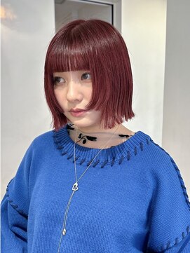 ローネス(LONESS) 姫カットレイヤー　ハッシュボブ　ブリーチ無し　チェリーレッド