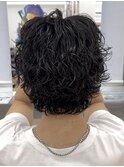 【黒髪サーフカールパーマ】スパイラルセンターパートコンマ