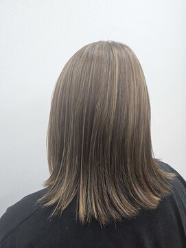 ヘアーサロンイーグル(Hair Salon Eagle) ベージュブラウン　ハイライト・白髪ぼかし