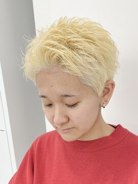 ルースト 八王子店(ROOST) ブロンドスパイキーショート