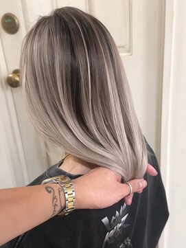 ハーパーズ 渋谷(harpers) ホワイトベージュバレイヤージュミディアムヘア