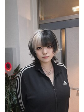 イコ(.ico) ウルフカット