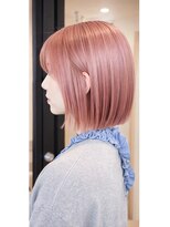 ハイク(HYKE)&nbsp;上品ピンクベージュのタイトボブ