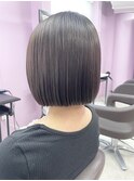 毛先のプツッと感が可愛い切りっぱなしボブ