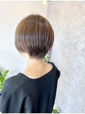 艶のあるナチュラルショート