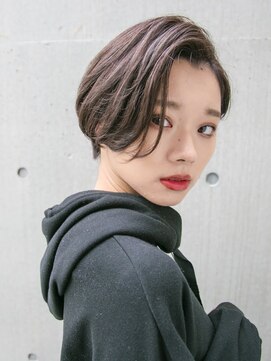 ルティア(Lutia) グレージュ 前下がりショート☆