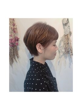 ヘアサロンオーケストラ(HAIR SALON ORCHESTRA) 福山 マッシュショート ハイトーンアッシュSACHIKO《ORCHESTRA》