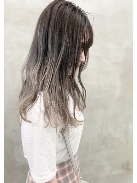 ソーコ 渋谷(SOCO) *【SUN】柔らかグレーのグラデーション