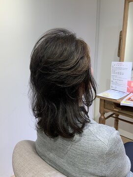 ユーネリー(U-NERY) ミセスのレイヤースタイル