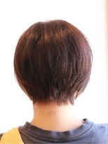 アトリエトゥーレ(atelier tule)&nbsp;大人可愛い20代30代40代黒髪前下がりショートボブ丸みショート