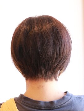 アトリエトゥーレ(atelier tule) 大人可愛い20代30代40代黒髪前下がりショートボブ丸みショート