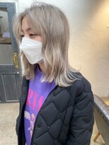 ソイ 下北沢(soi)&nbsp;【White beige】センターパート/ホワイトカラー/パツっとロブ