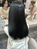 ラビス 浦和(Lovis)&nbsp;美髪/ネビージュ/大人かわいい/透明感ショート[浦和]