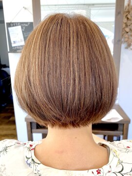 ユリス(ulyss) ナチュラルハイライト【ulyss岡崎市/北岡崎駅/矢作橋駅/岡崎駅】