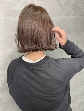 バックス(BUCKS) 切りっぱなしボブ