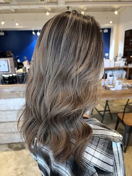 シン(shin) セミディ/カラー/ベージュカラー/グレーベージュ/グレーカラー