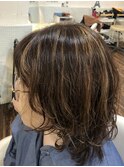 ミディアムパーマ＋ハイライトメッシュ