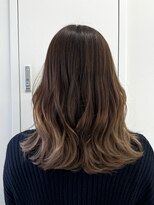 アライブ キチジョウジ(ALIVE Kichijoji)&nbsp;自然な繋がりのグラデーションカラー