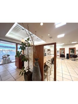 丁寧なカウンセリングと技術に定評あり！お客様の髪のお悩み、ご要望にお応えできるようにご提案します♪