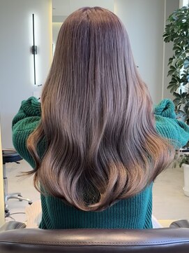 ケリーアン 太田(kelly.un) 透明感グレージュ / シアーカラー / ブリーチカラー / 群馬太田