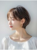 イメチェンホワイトブロンド外ハネボブ美髪ワイドバング