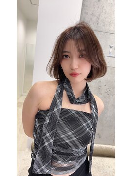 ロンドルピナス 小倉(Lond Lupinus) ミディアムレイヤーカット/似合わせカット/大人ガーリー/20代