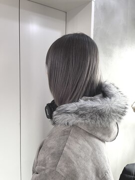 シウン(SIUN.) グレー×ブリーチ