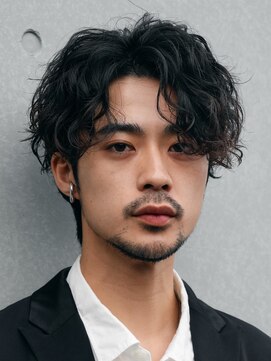 フィフス 大分(fifth) 大分ツイストスパイラルパーマメンズカットセンターパートゆるめ