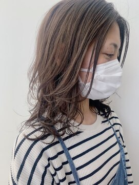 ゼル 桶川ベニバナウォーク店(ZELE) ミディアムウルフレイヤー