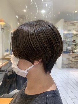 ブリッジ バイ ネオリーブ 綱島店(bridge by neolive) 丸美ショートボブ&明るい白髪染め