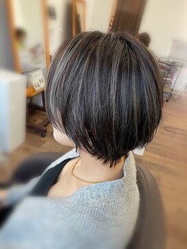 ヘアー ワンアビル(Hair One Abile) ショートボブ 大人ハイライト