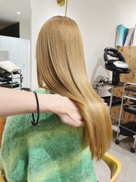 エン(eNN) ハイトーンカラー/ベージュカラー/ブリーチあり/ケアブリーチ