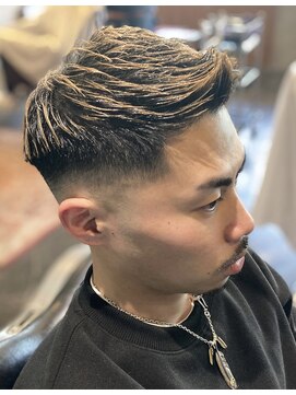 エルエー バーバーショップ 草津店(L.A BARBERSHOP) スキンフェード　フェザーアップ