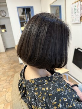 アンジュ ラヴィ(Ange Lavie) 内巻きボブ to040