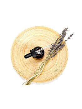 希少なエッセンシャルオイルを選りすぐり、頭皮の状態を見極めて施術◎至極のヘッドスパで癒しのひと時を＊