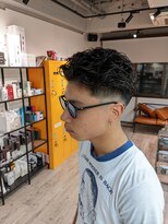 コワファーストナガサキシャンプーボーイ(COIFF1RST NAGASAKI SHAMPOO BOY)&nbsp;ショートフェード×オールバックパーマ