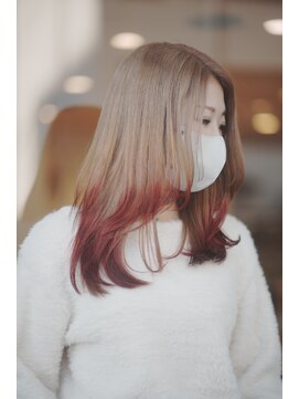 ミューズ バイ ケンジ(MUSE by KENJE) グラデーションカラーレッド裾カラーミルクティーレイヤー