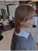 透明感ベージュ
