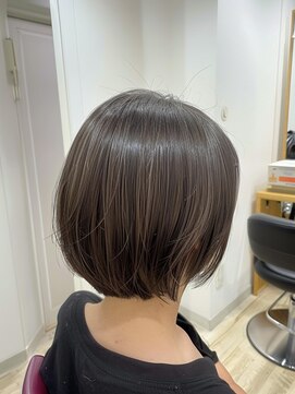 クラン(Chlan) ナチュラルショートボブ