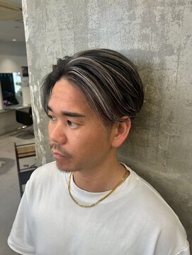 メンズサロン キング 心斎橋店(Men’s salon K!ng) ホワイトメッシュ/ツイスト/ツイスパ/パーマ/メンズ/眉毛/心斎橋